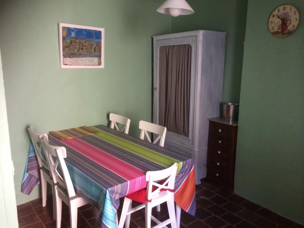The Nut House Villa Ла Гард-Френе Екстериор снимка